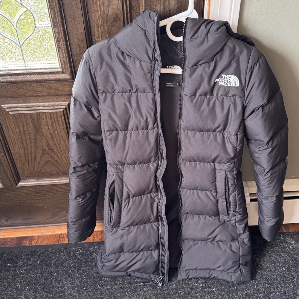 Women’s Northface 550 Long Down Jacket